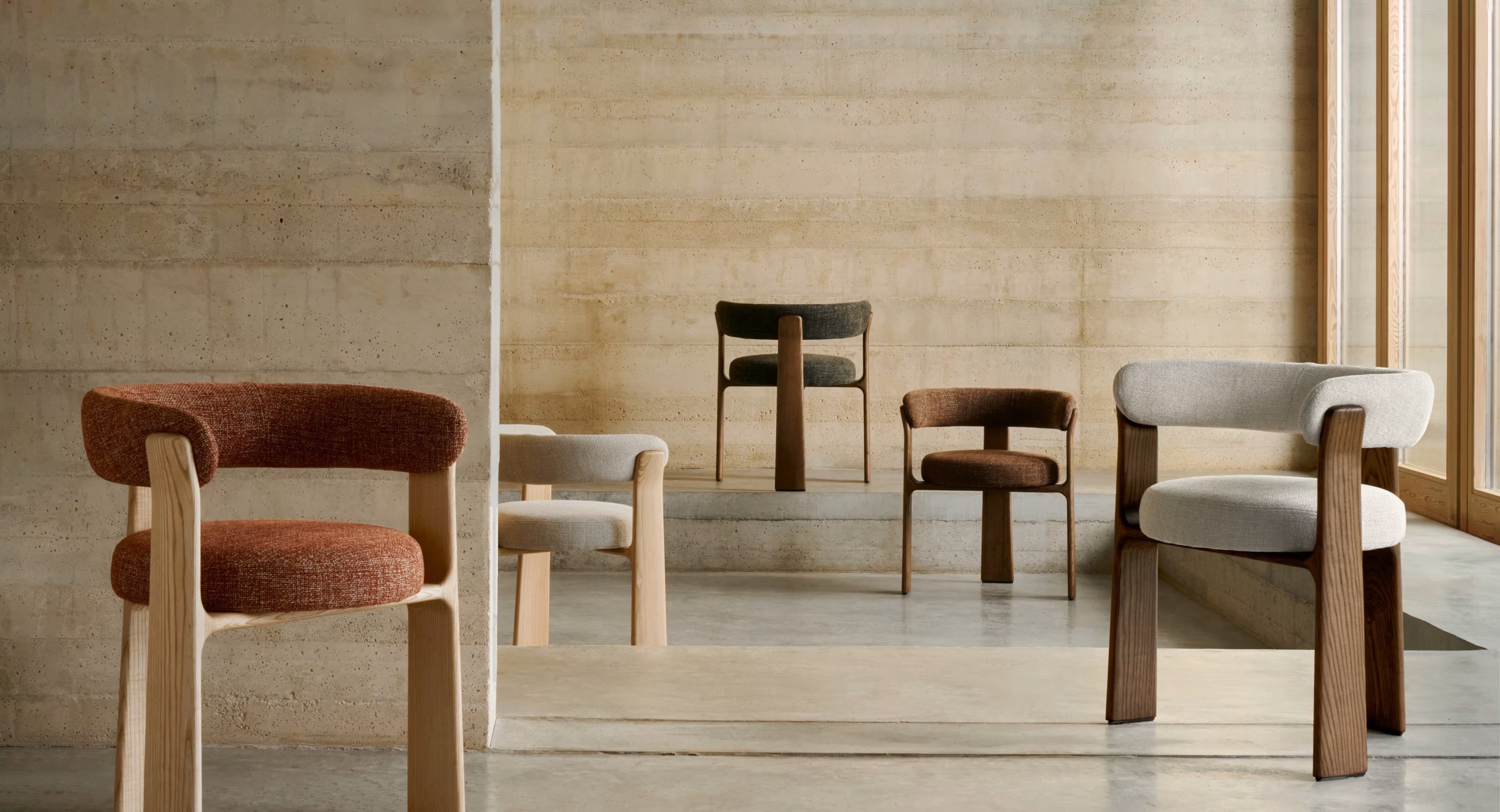 Chairs & Armchairs