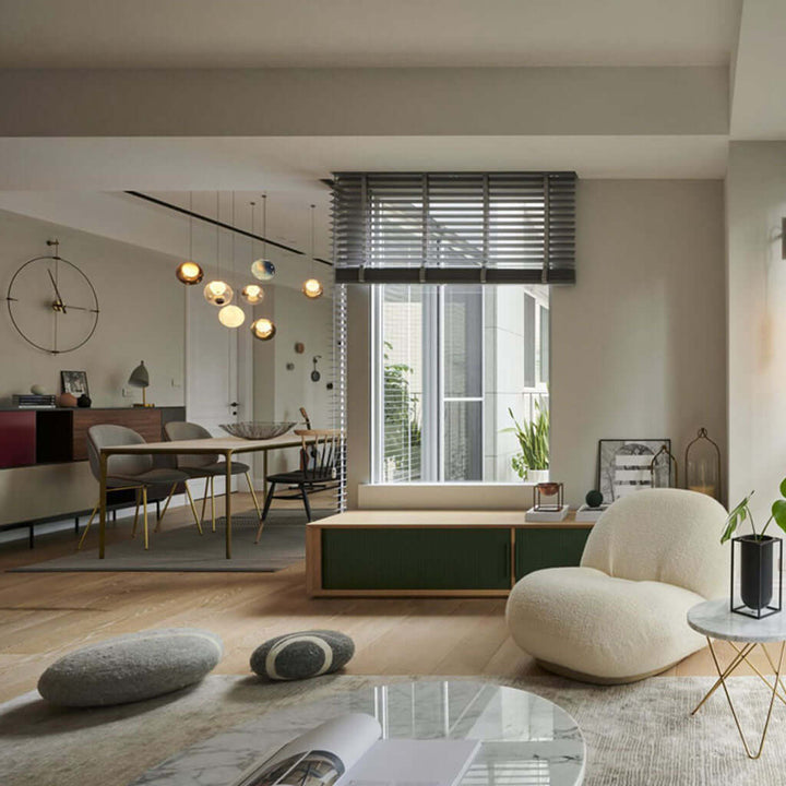 Vintage Lounge Chair - Comfortable & Elegant