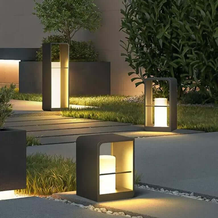 Sebastian Solar Garden Lamps
