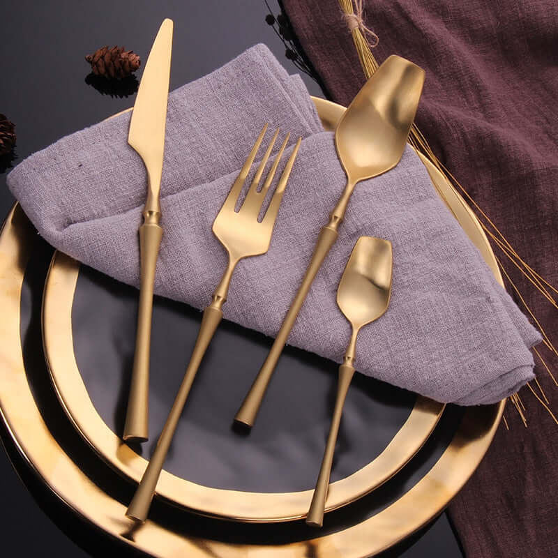 Annalise Dinnerware Set