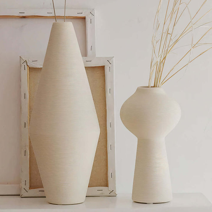 Lio Vase