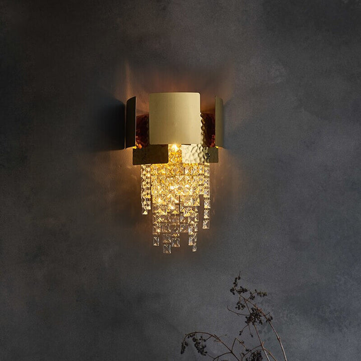 Emilijah Rainy Days Wall Lamp