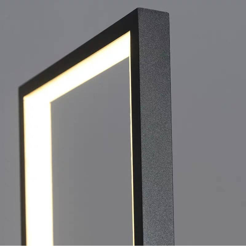 Modern Black Floor Lamp - Durability & Longevity