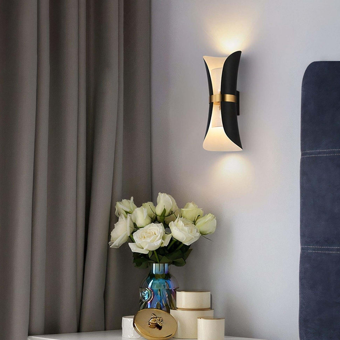 Rya Wall Light