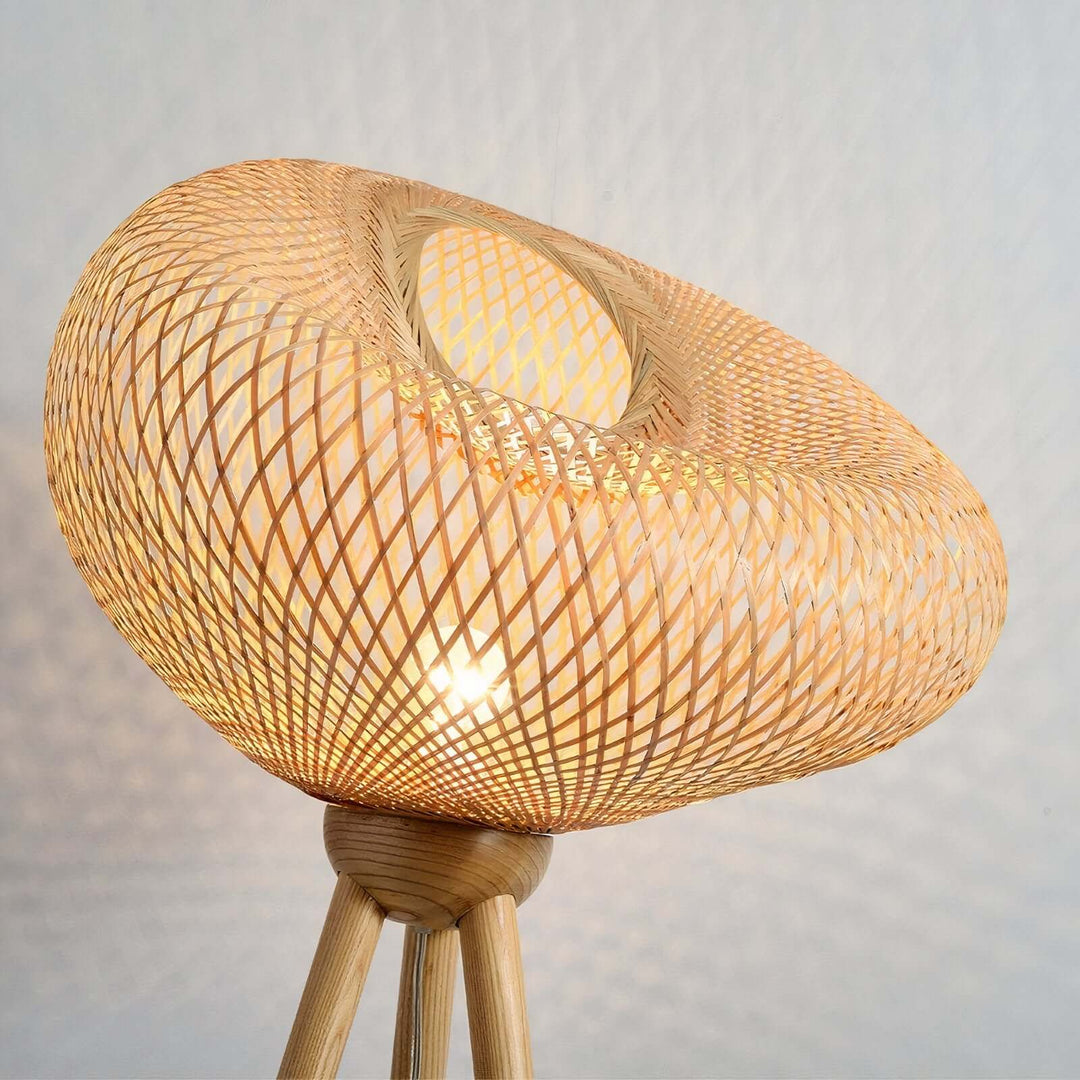 Floor Lamp Wood - Charm & Warmth