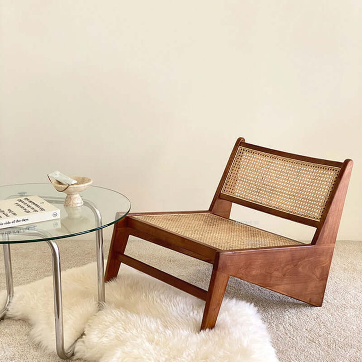 Wood Lounge Chair - Elegance & Natural Beauty