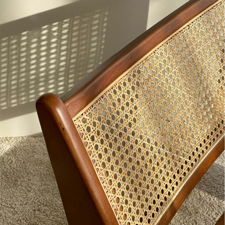 Wood Lounge Chair - Elegance & Natural Beauty