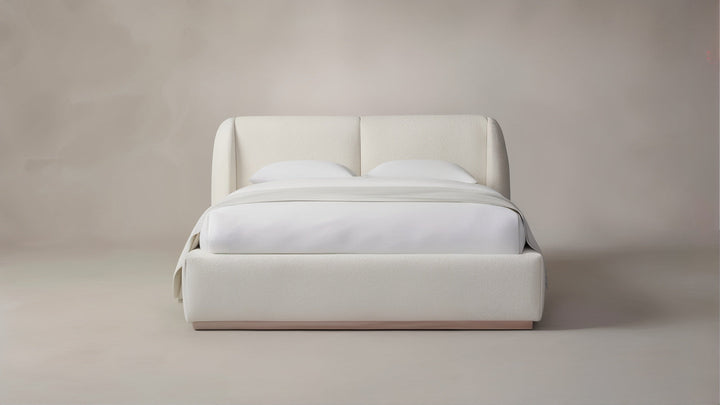 California King Bed - Queen Size Bed with luxurious bouclé upholstery and modern design.