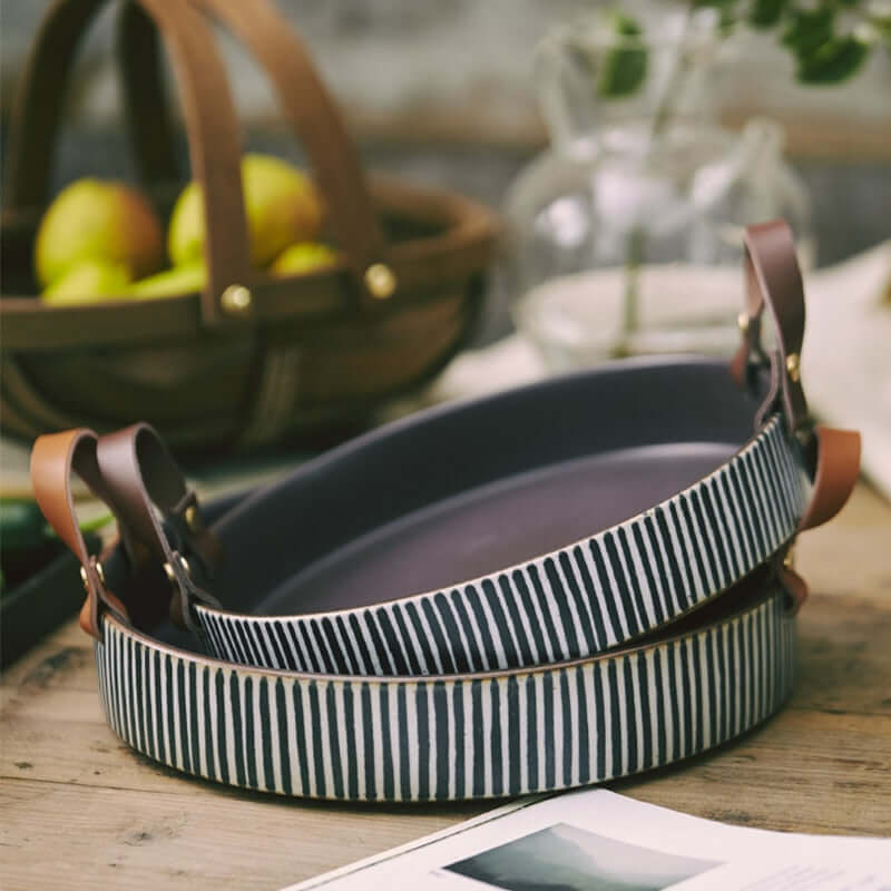 Zebra-like Colouring Plates