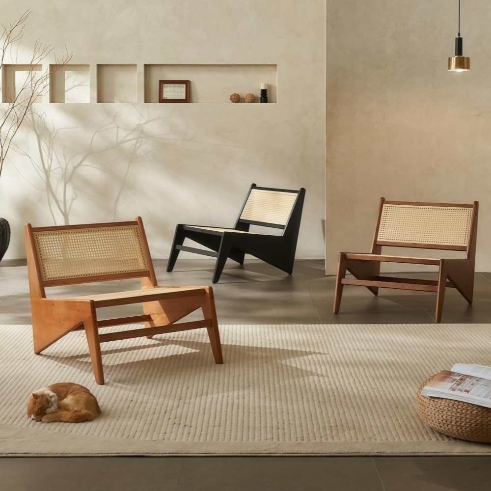 Wood Lounge Chair - Elegance & Natural Beauty