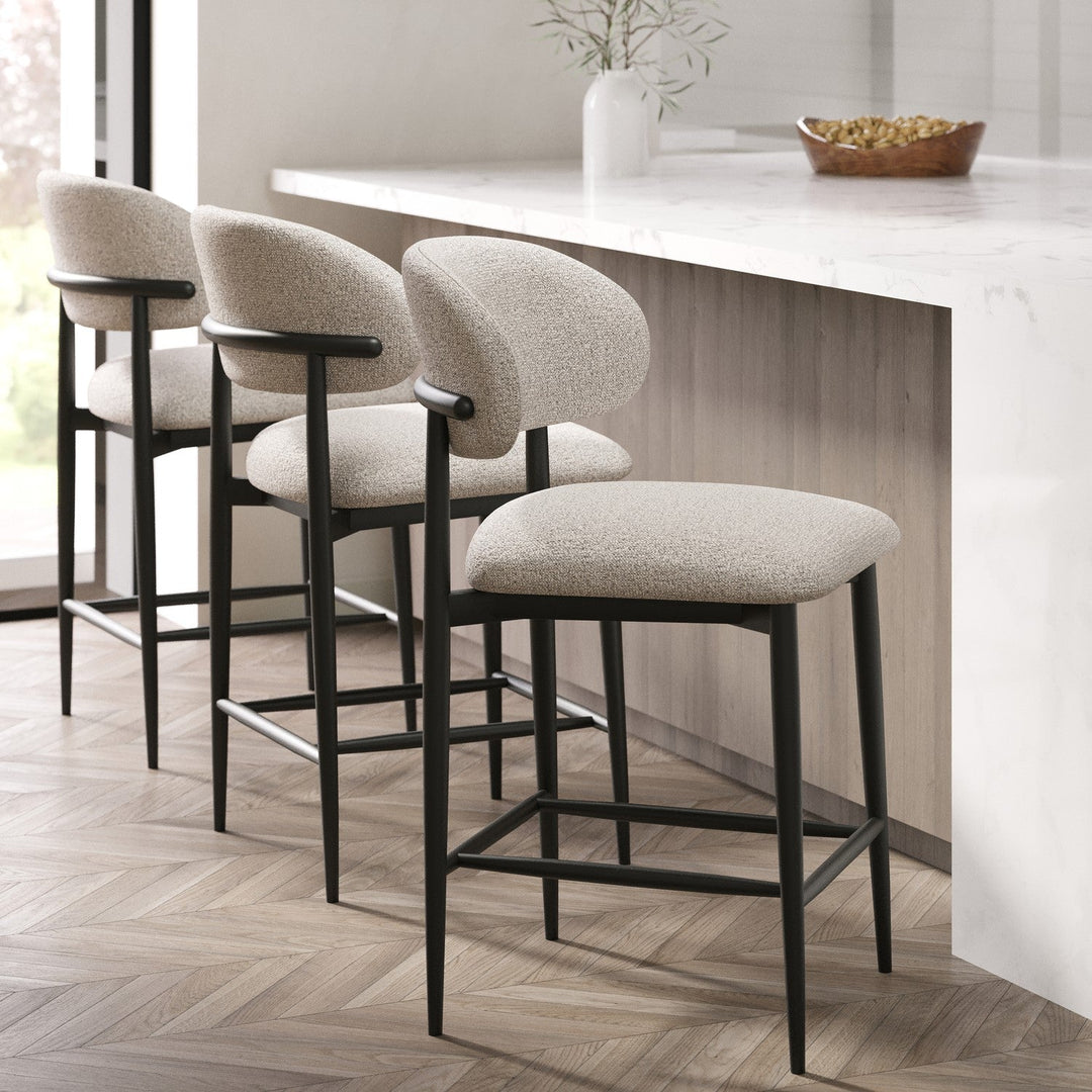 Modern Bar Stools - Wooden Bar Stools with a sleek design, featuring a wooden base and soft keten upholstery.