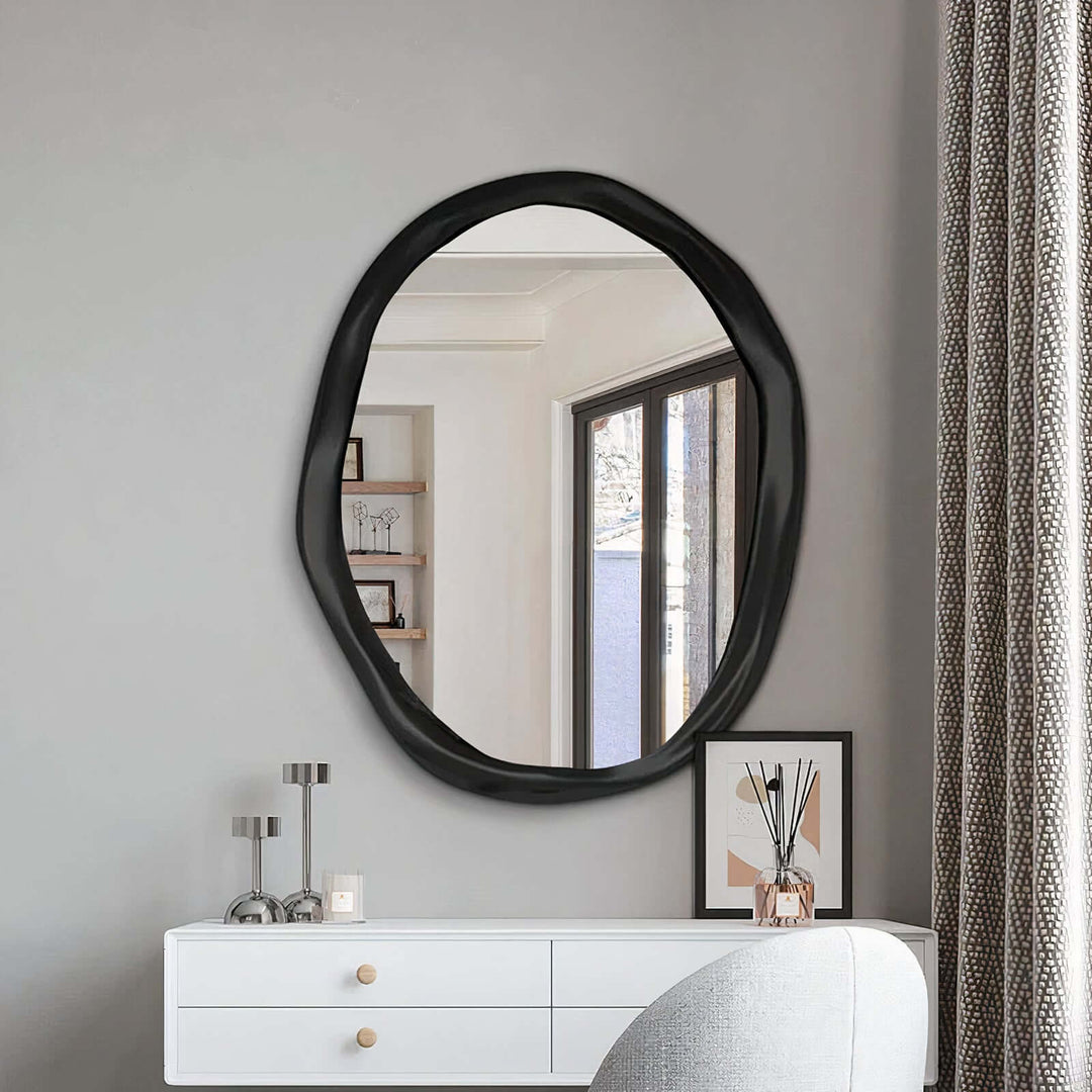 Gold Mirror - Circle Mirror displayed in a stylish interior with a modern design.