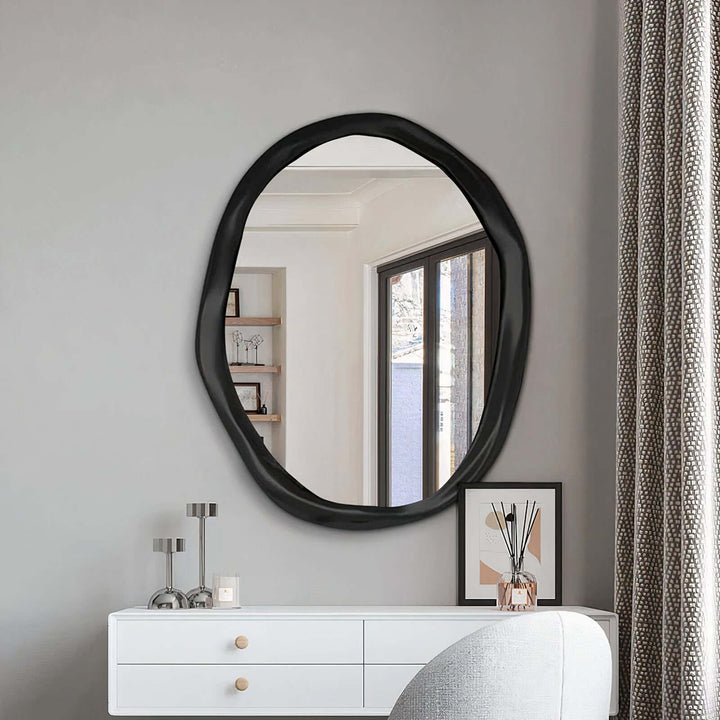 Gold Mirror - Circle Mirror displayed in a stylish interior with a modern design.